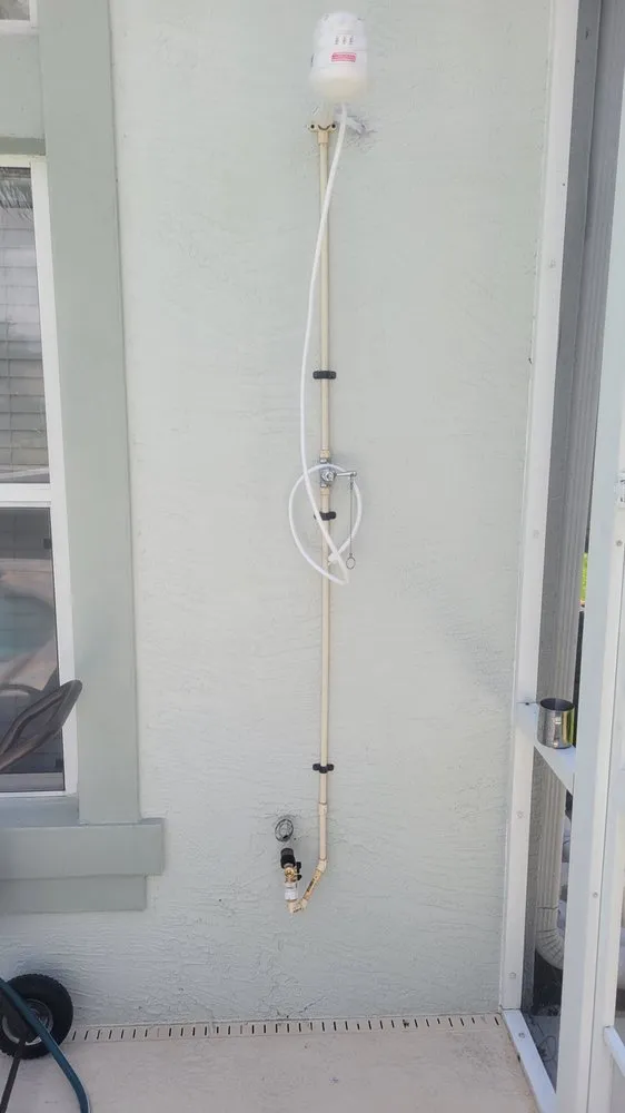 Slide of Damian Handyman General contractor