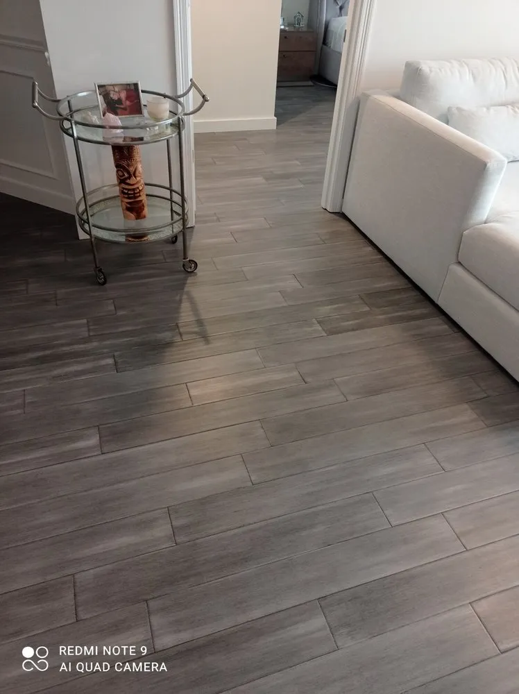 Slide of Damian Handyman General contractor