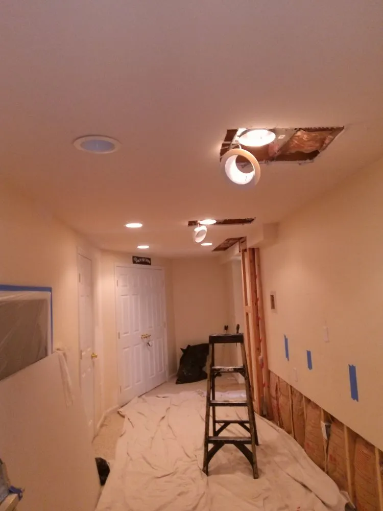 Slide of Dan & Gloria's Electrical Services