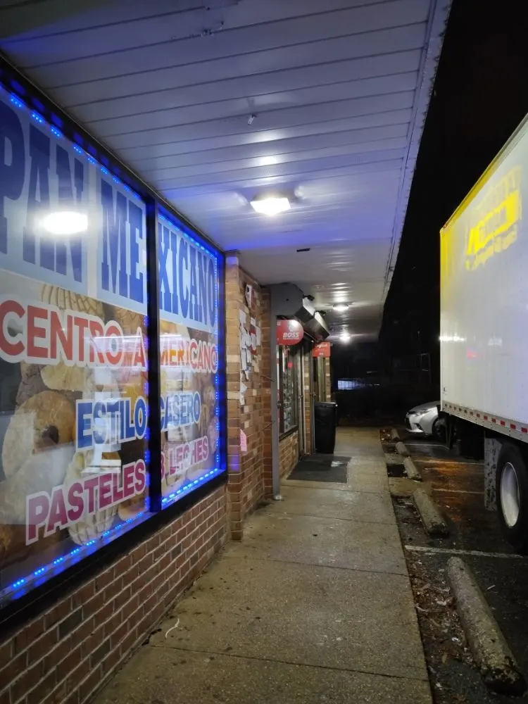 Slide of Dan & Gloria's Electrical Services