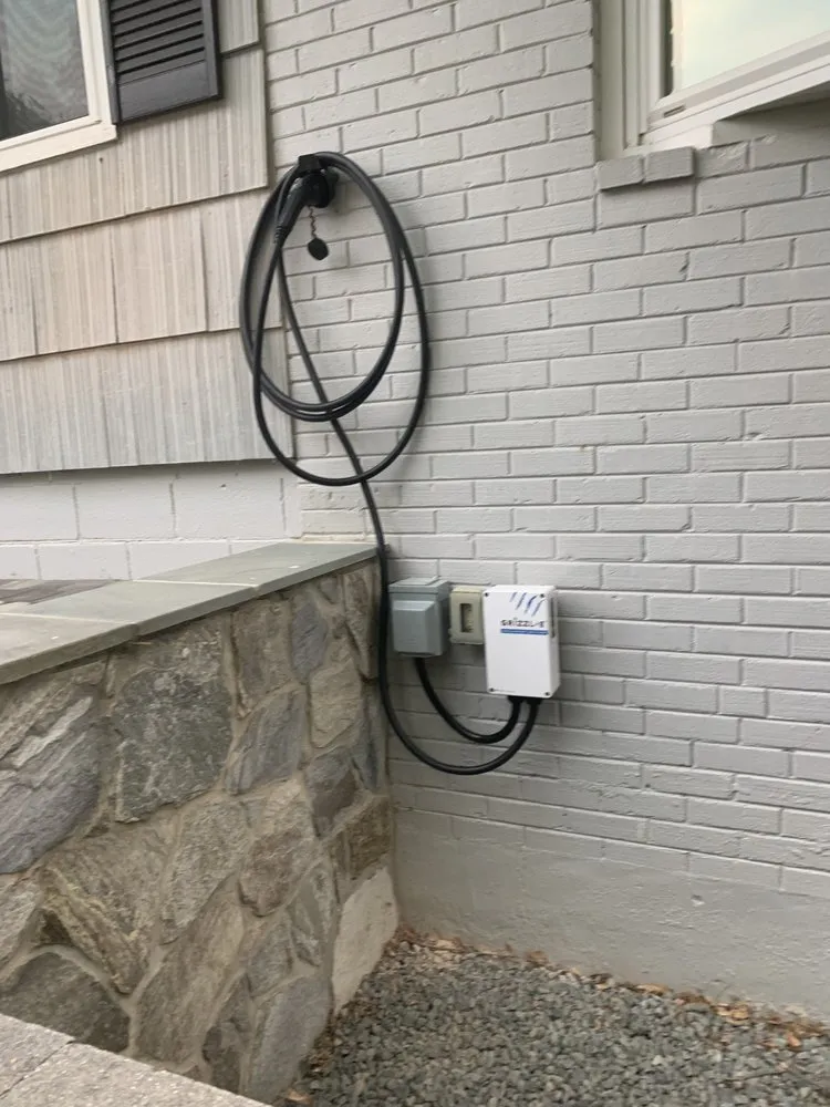 Licensed electrical repair experts serving ,  - Dan and Associates Home Solutions