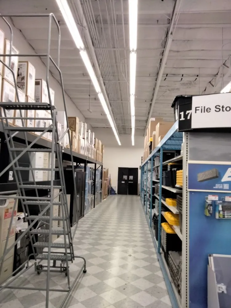 Slide of Dan Blount Electric