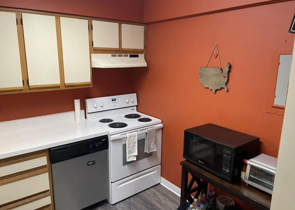 Slide of Dan Ellis Home Services