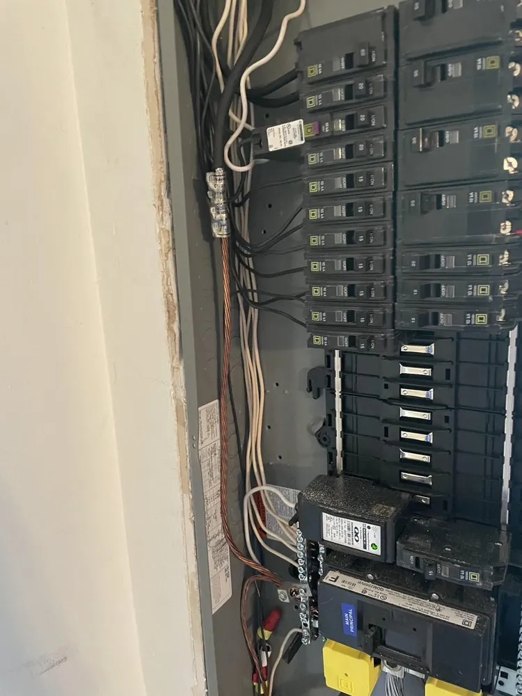 Slide of Dan Ellis Home Services