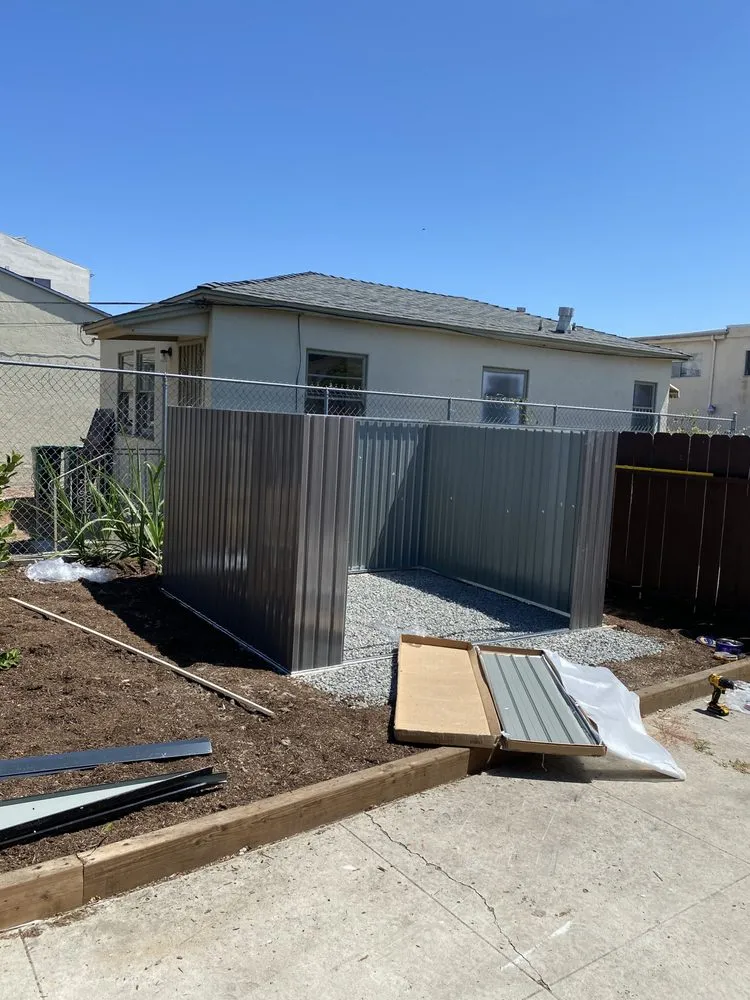 Slide of Dan Handyman