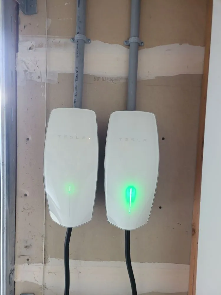 Slide of Dan Matthews Electric