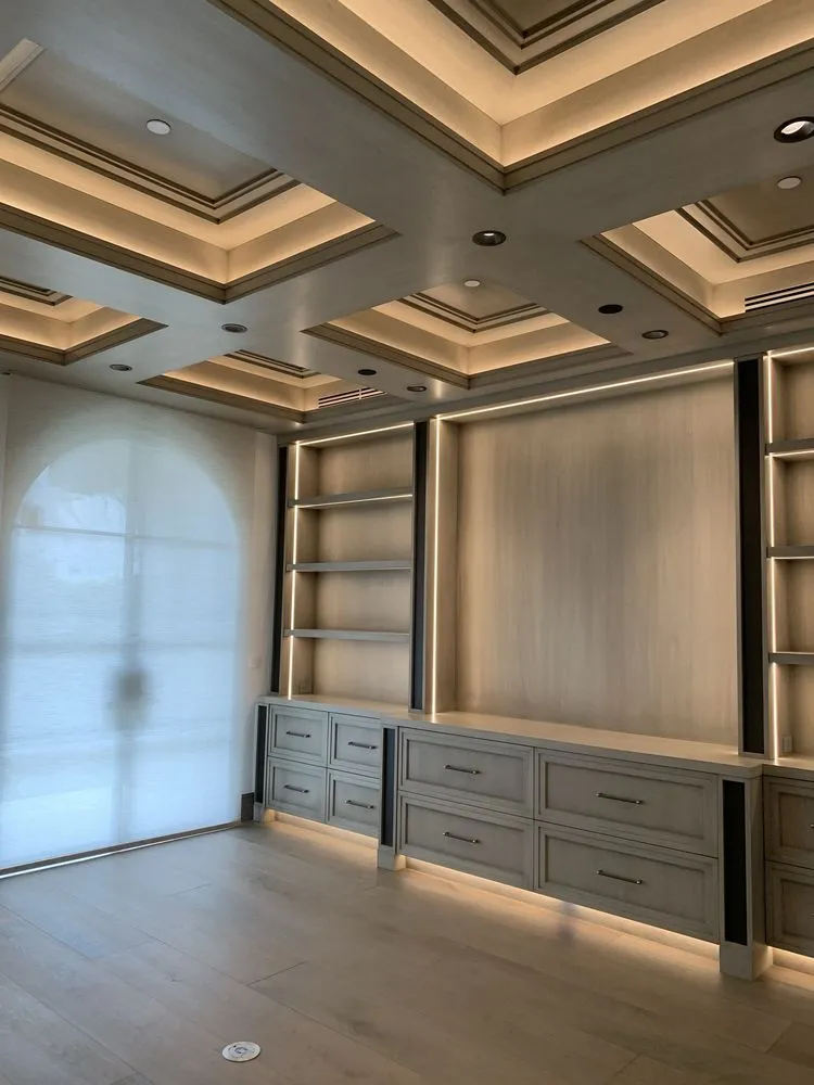 Slide of Dan Richards Electric