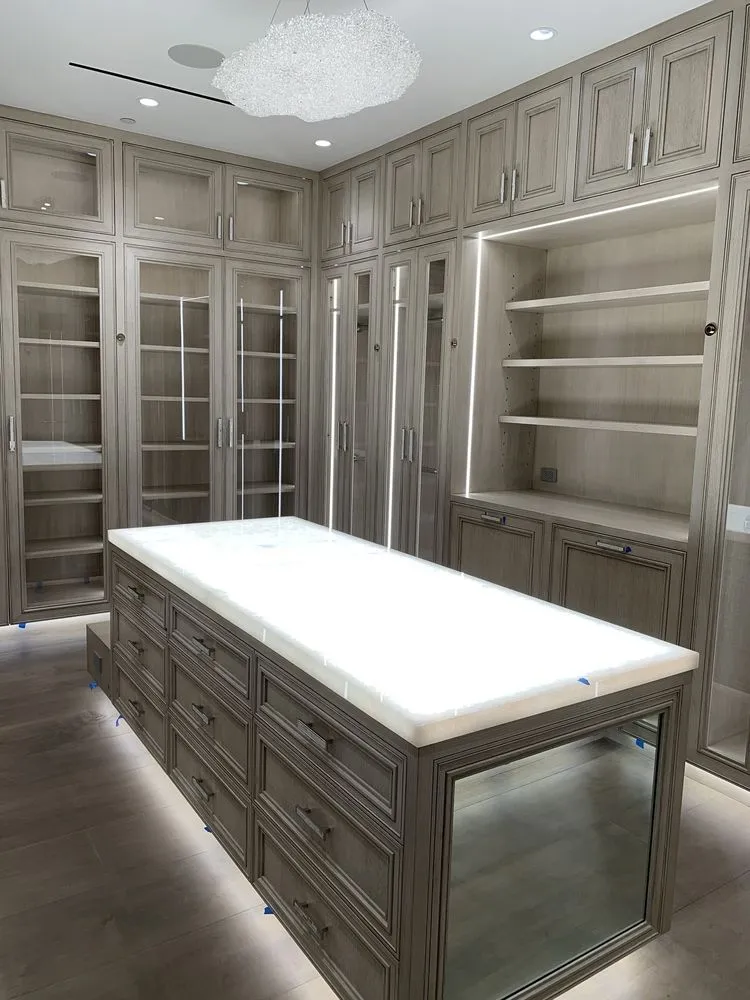 Slide of Dan Richards Electric