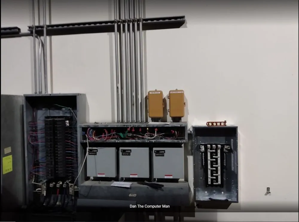 Emergency outlet and switch repair in St. Cloud, FL by Dan The Computer Man