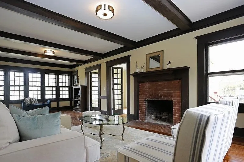 Slide of Dana Electric