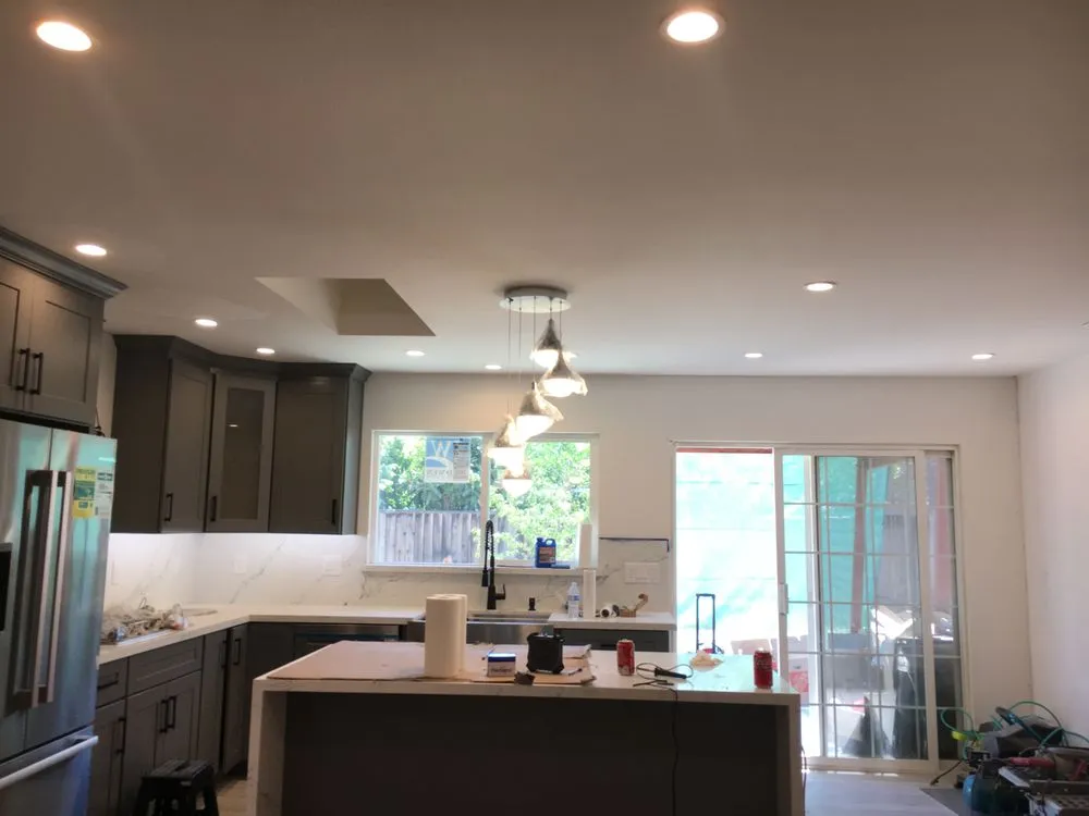 Slide of Dang Electrical Services