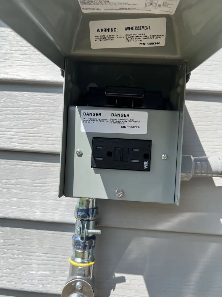 Slide of Daniel Coelho Electrician