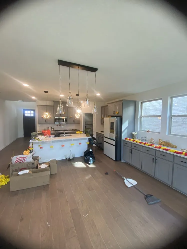 Slide of Daniel Handyman