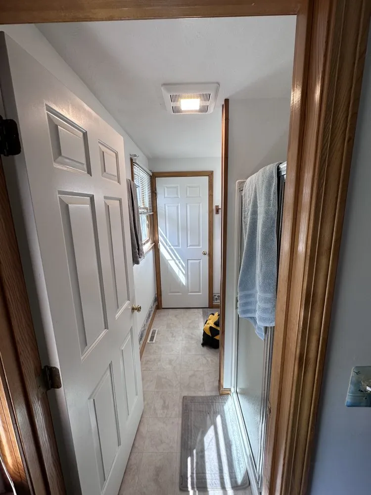 Slide of Daniel Sinclair Electrician