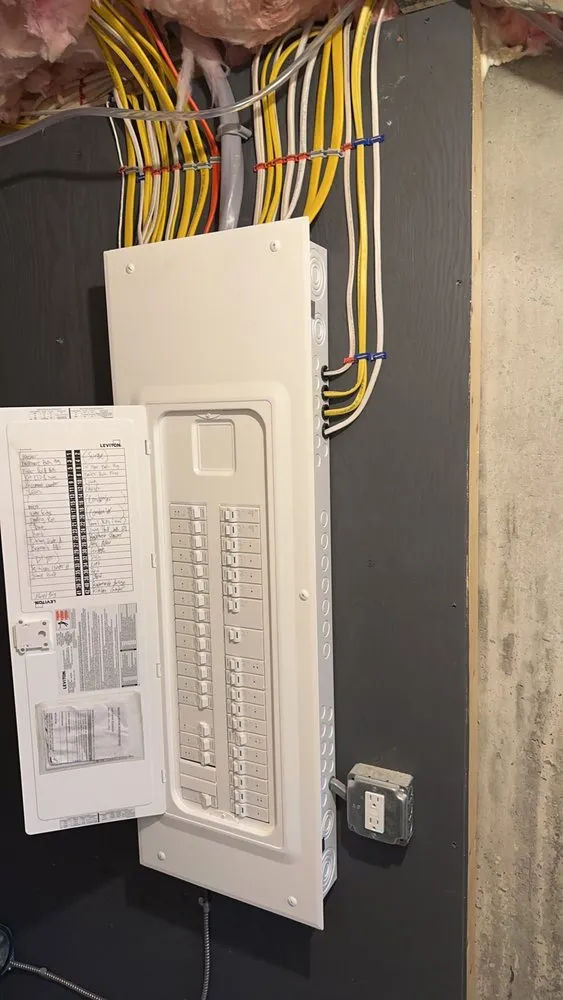 Licensed electrician providing electrical repair in ,