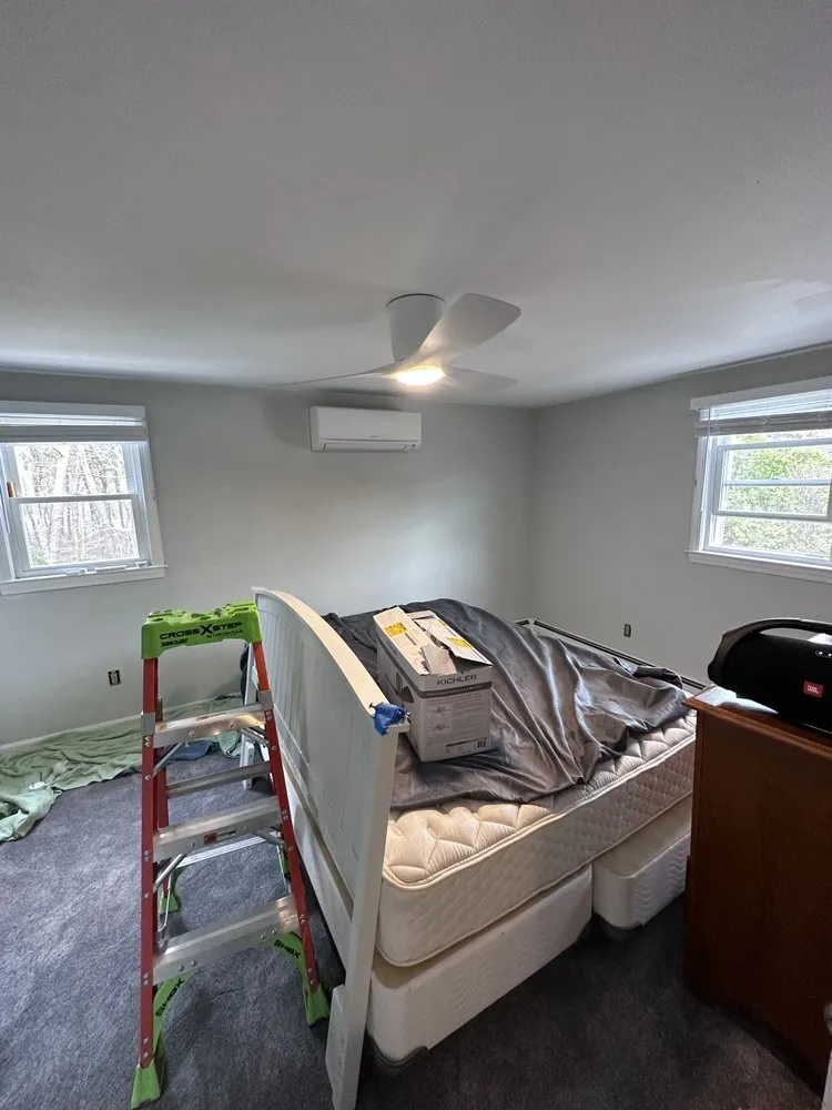 Slide of Daniel Sinclair Electrician