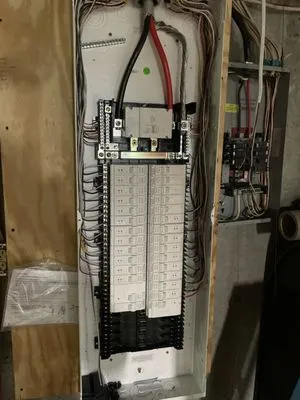 Daniel T Souza Electrician