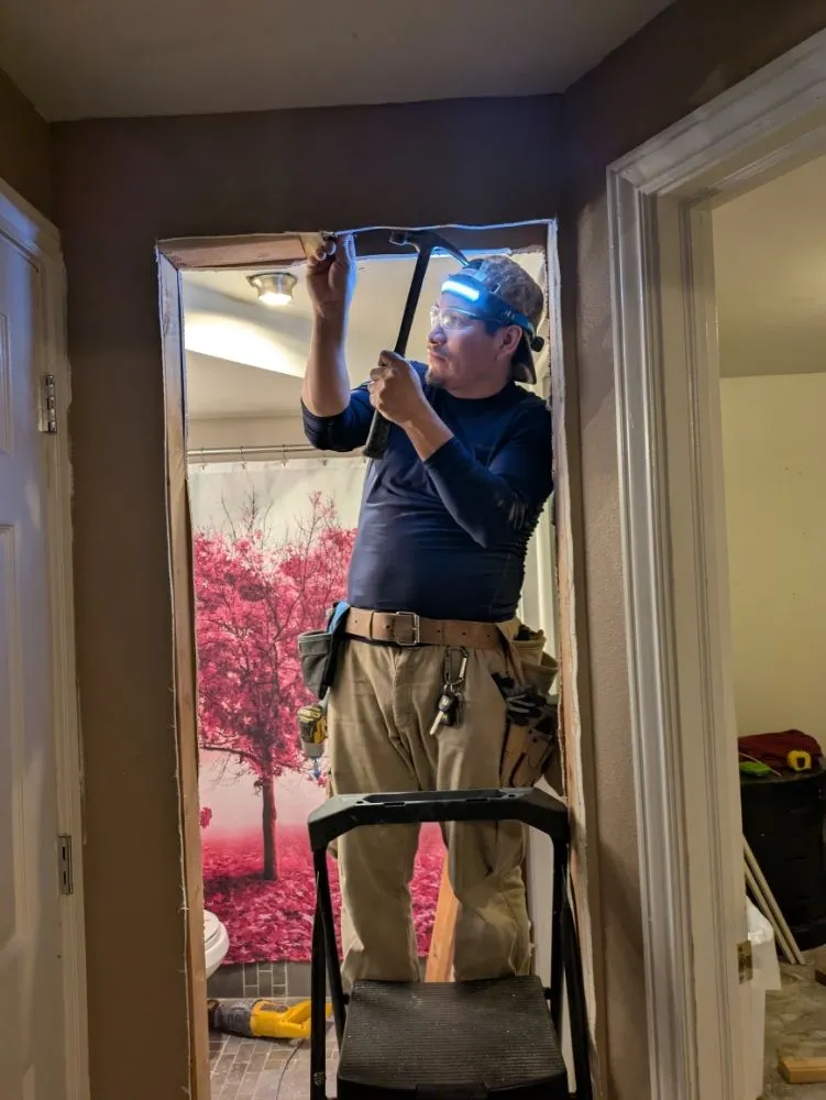 Slide of Danielito's Electric Handyman services