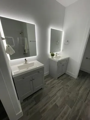 Daniel's Electrical Service Logo