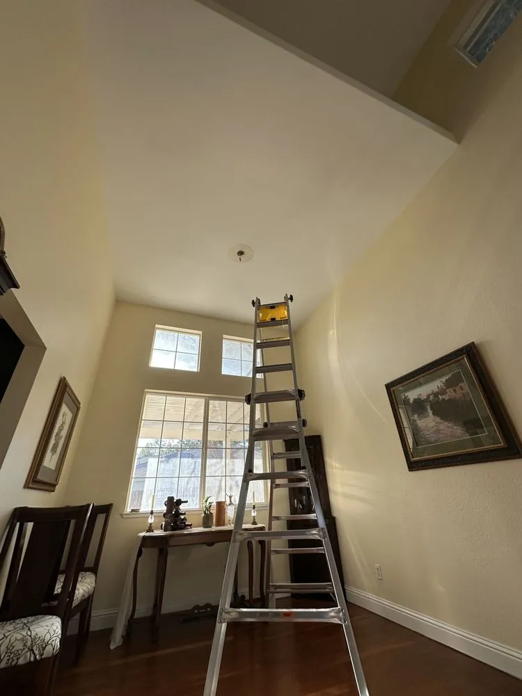 Emergency electrician providing wiring installation in ,