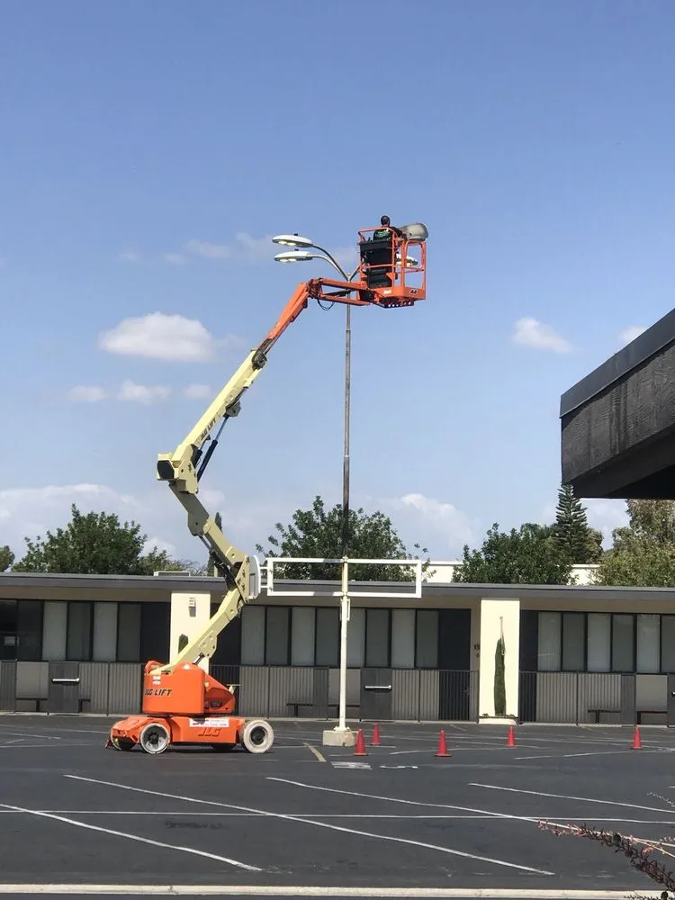 Slide of Danny Larderuccio Electric