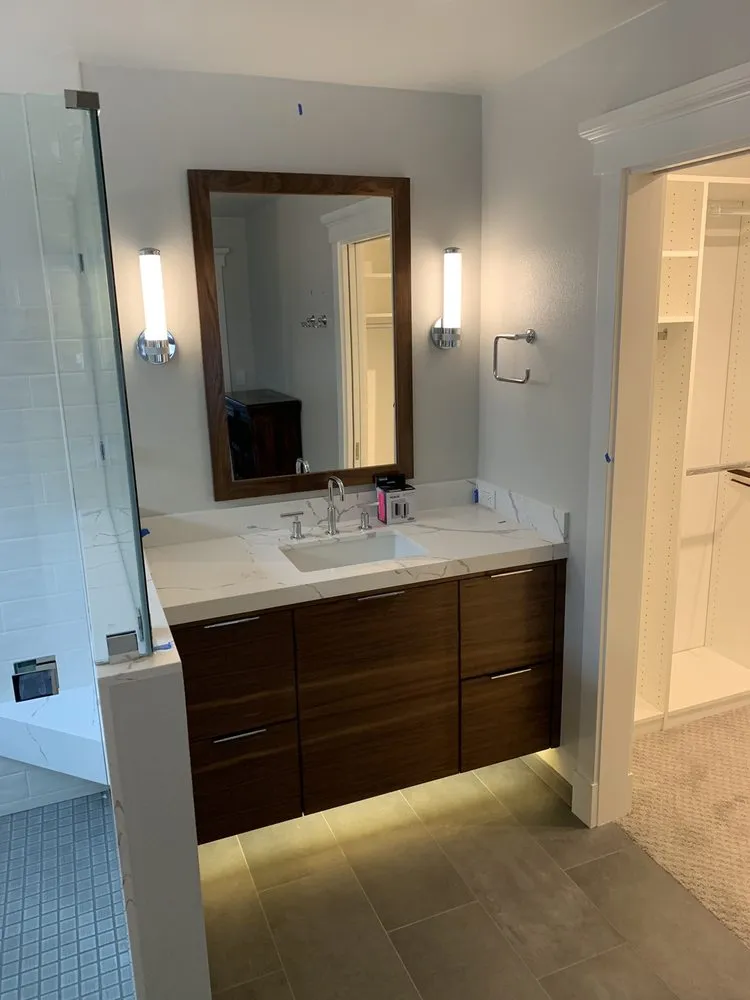 Slide of Danny Larderuccio Electric