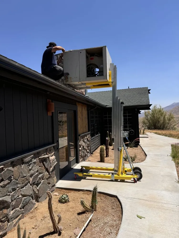 Slide of Danny's Electric & HVAC