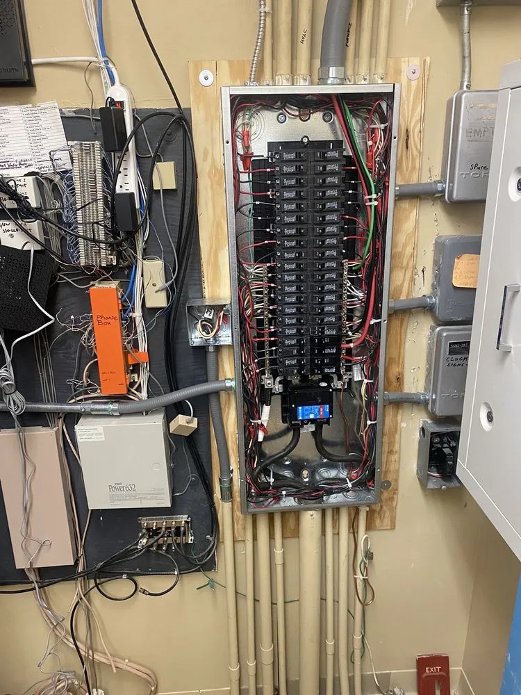 Slide of Darce Electric