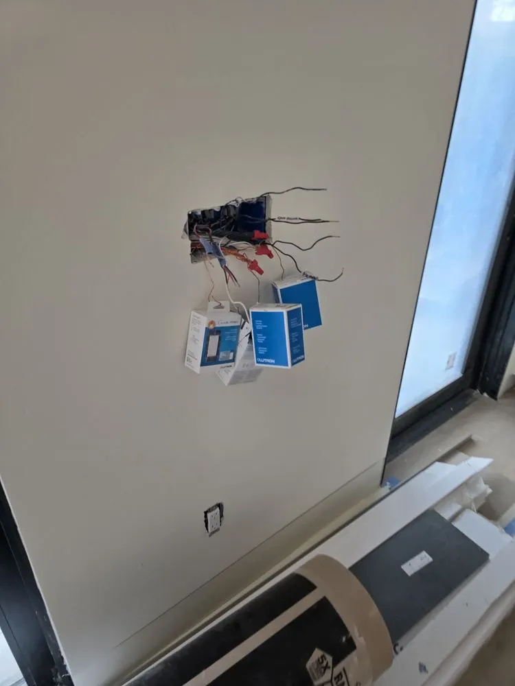 Slide of Darckube Electric