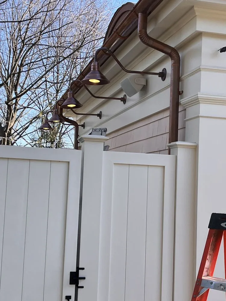 Slide of D'arinzo Electric & Contracting