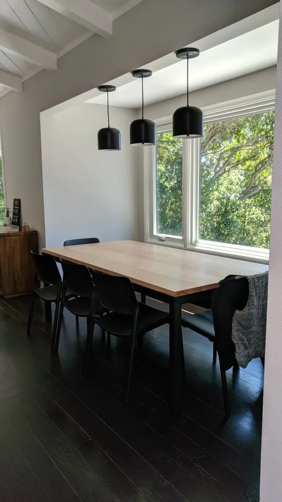 Slide of Darius Kraus Electric