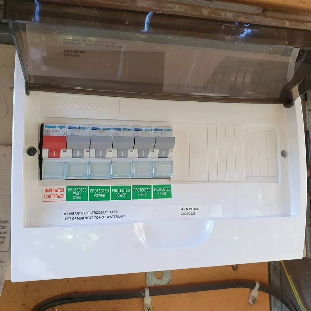 Slide of Dark 24 Hour Electrician