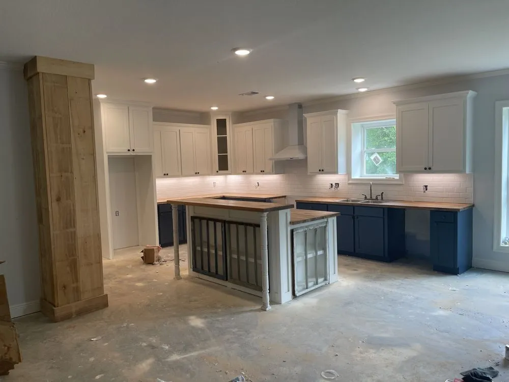 Slide of Darrell Mobbs Construction And Repair