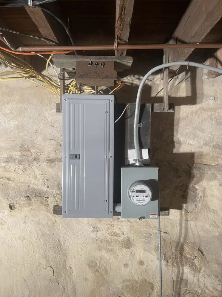 Slide of Daryl Carter's Electrical Services