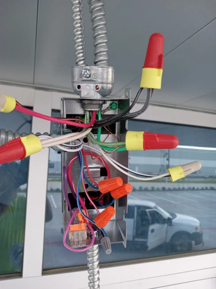 Slide of Dave'$ Electric