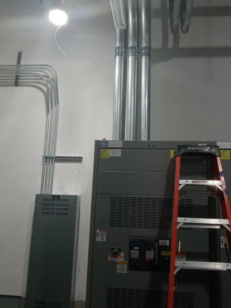 Slide of Dave'$ Electric