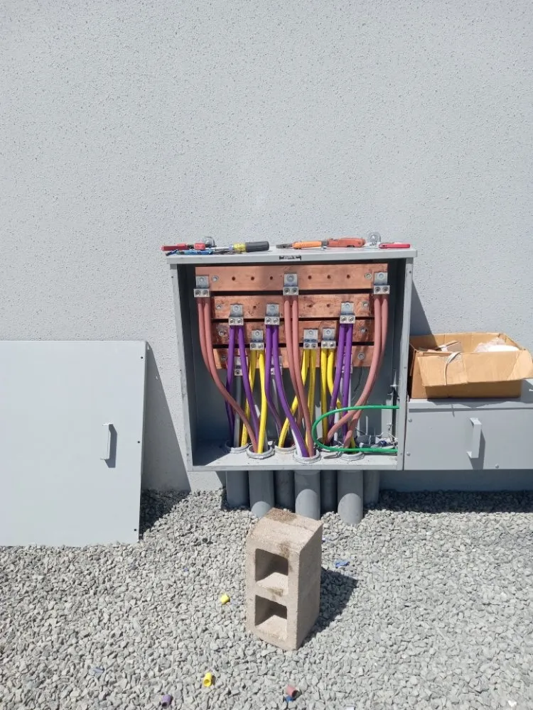 Slide of Dave'$ Electric