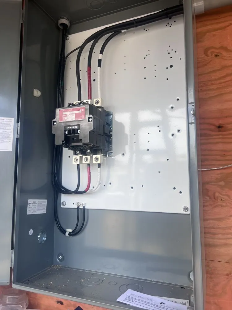 Slide of Dave Electric