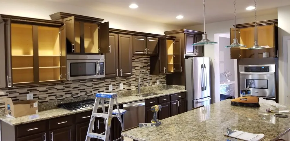 Slide of Dave Hensel Electric