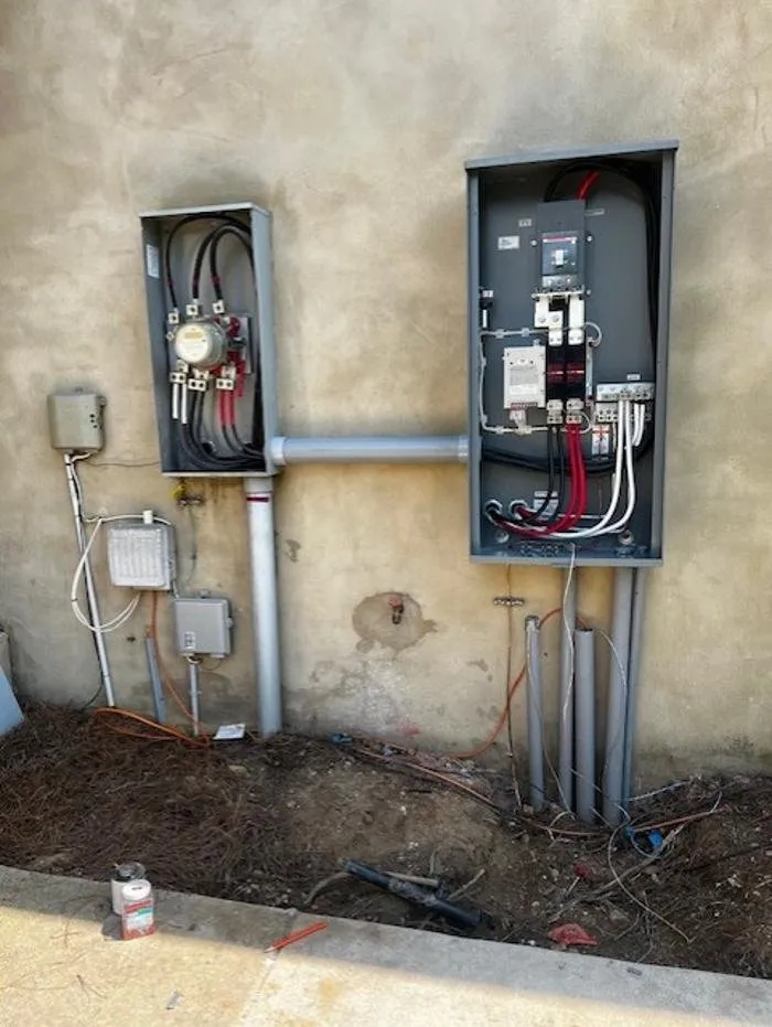 Slide of Davenport's Electrical Services