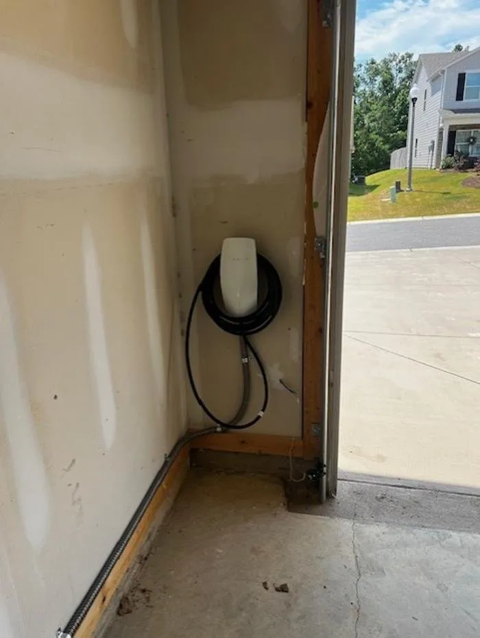 Slide of Davenport's Electrical Services