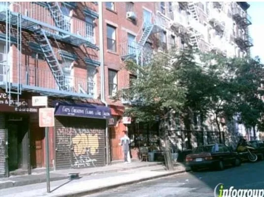 Dave's Elec Motors & Pumps Logo