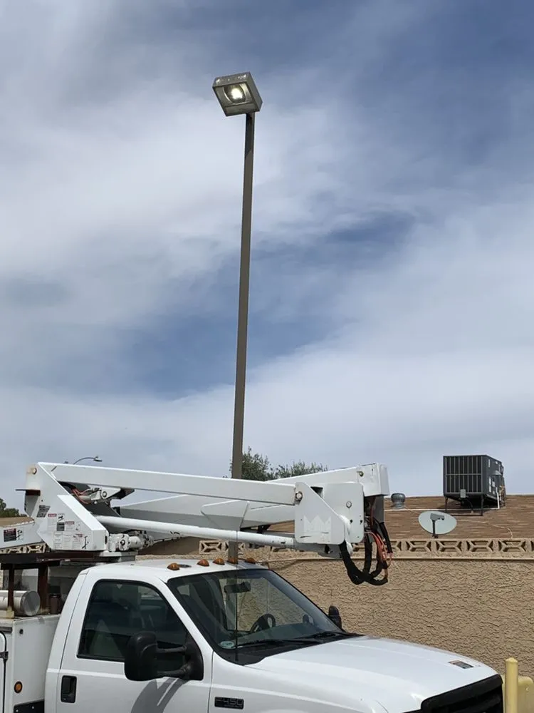 Affordable circuit breaker repair service in , - Dave's Electric