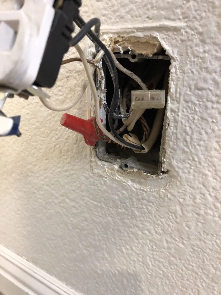 Licensed emergency electrical service service in , - Dave's Electric