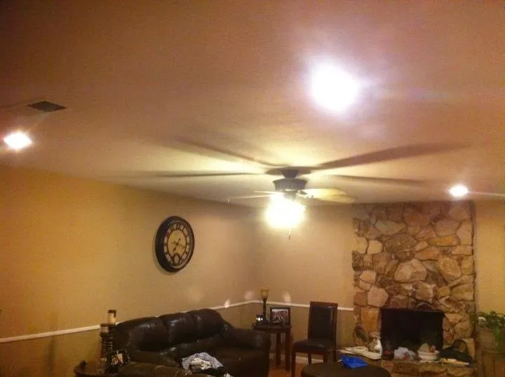 Slide of Dave's Electric