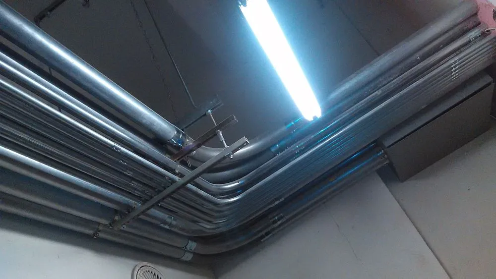 Slide of Dave’s Electric