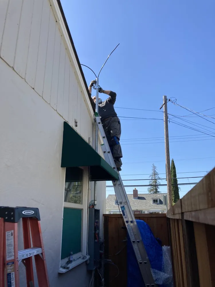 Slide of David Electric