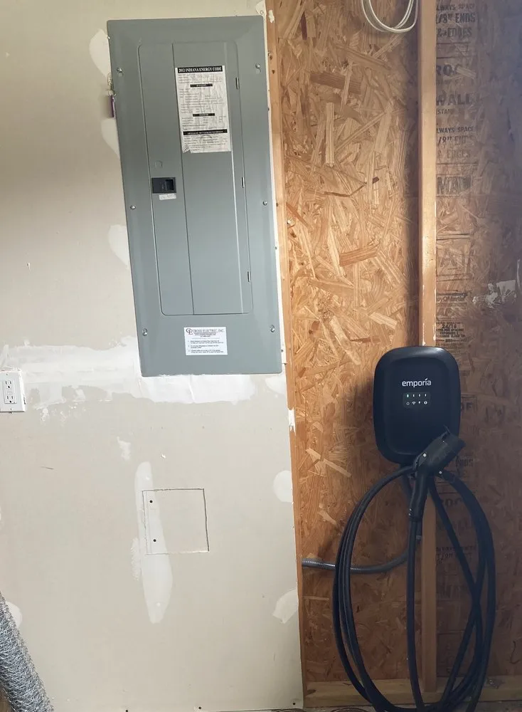 Reliable electrician providing lighting installation in , 