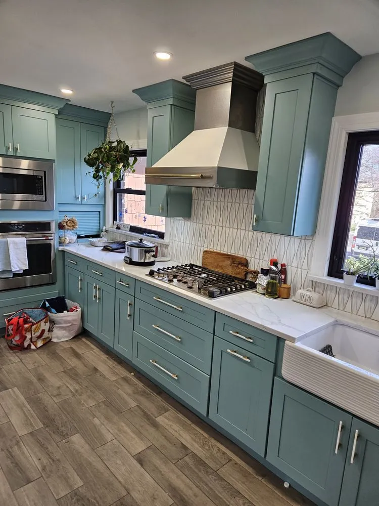 Certified electrician providing circuit breaker repair in Vauxhall, NJ - David Jackson CM Remodeling