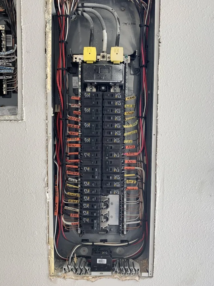 Trusted electrician providing electrical repair in Flint, TX - Davidson Electrical Services
